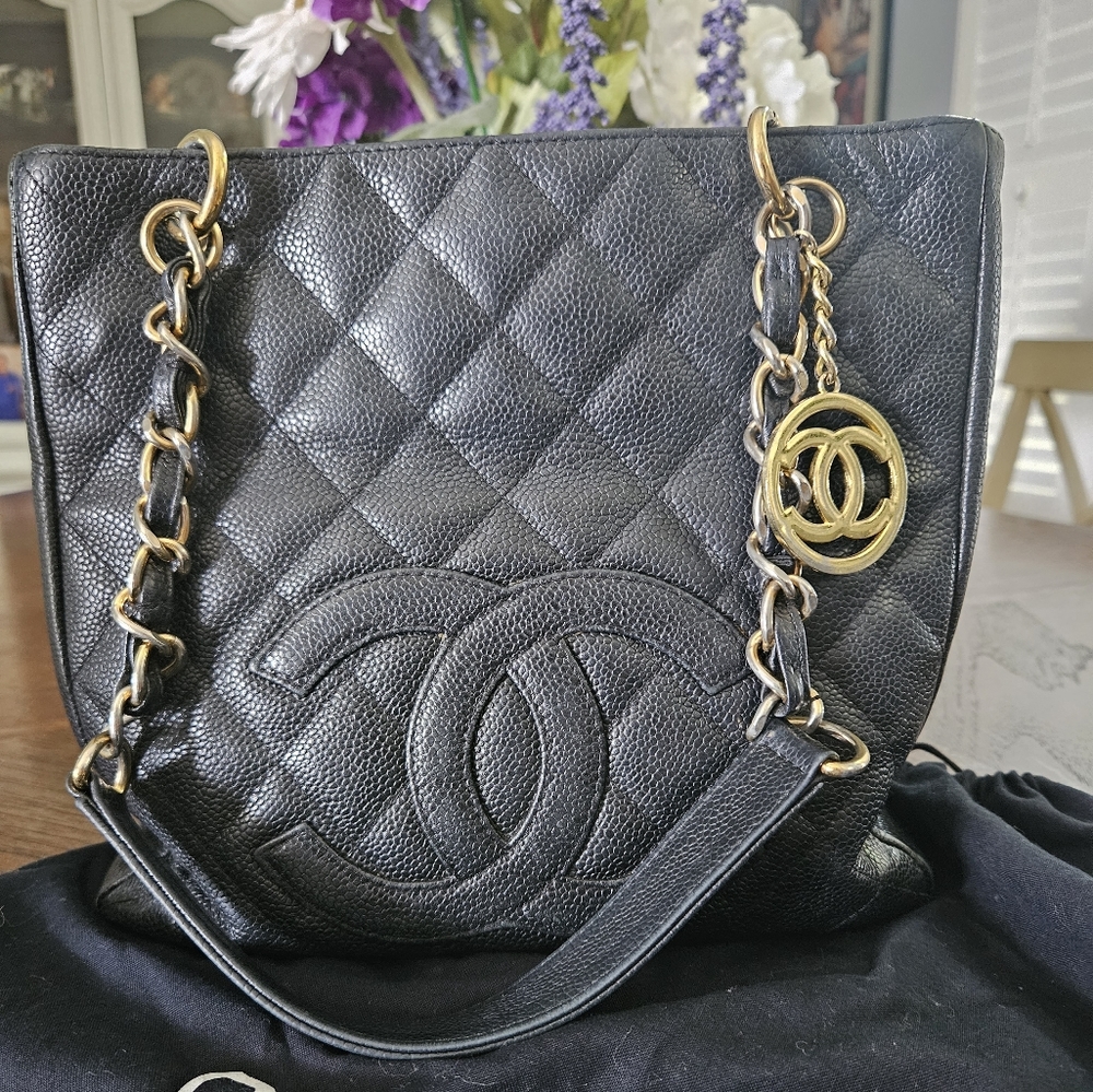 Chanel Petite Tote